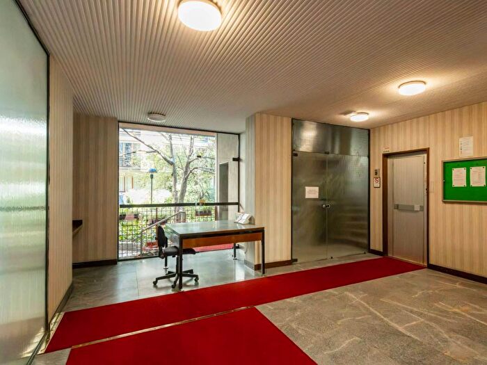 Appartamento con 6 locali in affitto in via lanzone, SantAmbrogio, Milano