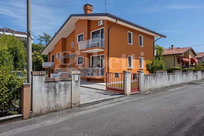 Appartamento trilocale in vendita in Via Abruzzi, Portogruaro