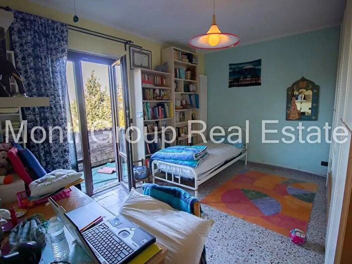 Casa con 11 locali in vendita in Trisobbio