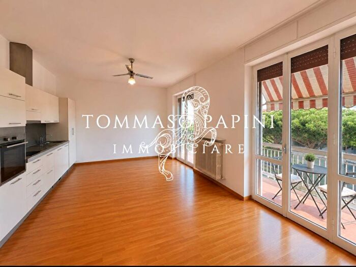 Appartamento trilocale in affitto in Viale Giovanni Verga, Coverciano, Firenze
