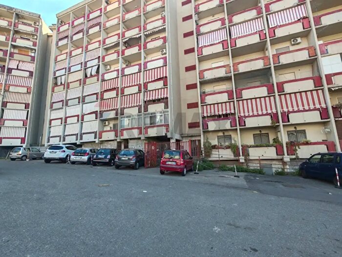 Appartamento quadrilocale in vendita in Viale Grimaldi, Catania