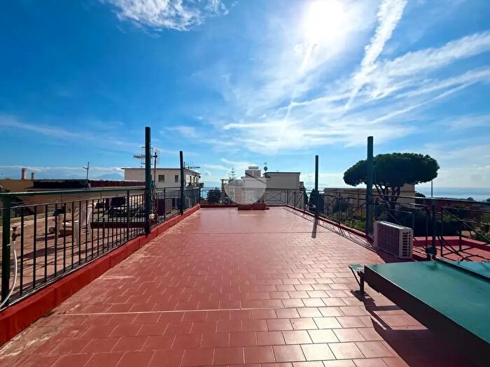 Appartamento bilocale in affitto in Viale Costa, Napoli