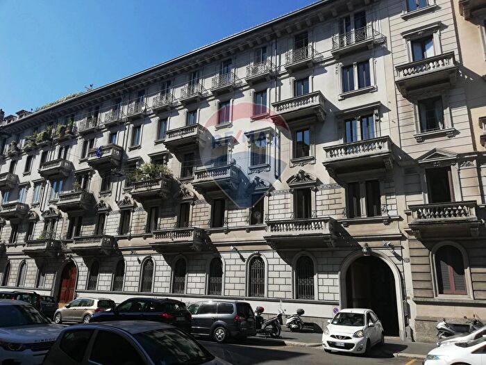 Appartamento bilocale in affitto in Via Lorenzo Mascheroni, Milano