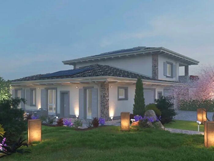 Casa con 8 locali in vendita in Via San Remo, Modena
