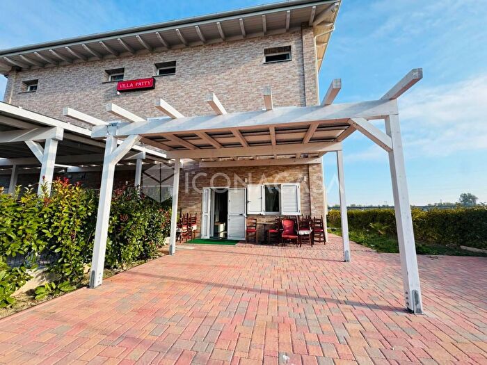 Appartamento con 6 locali in vendita in Via Persicetana, Sala Bolognese