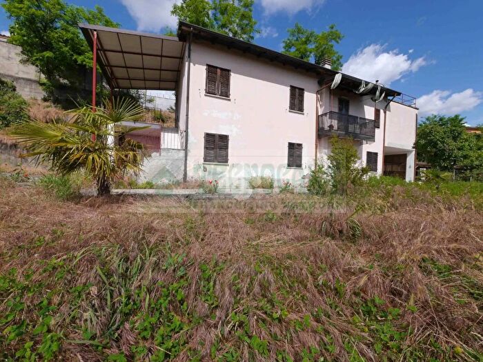 Casa con 5 locali in vendita in Rudiano