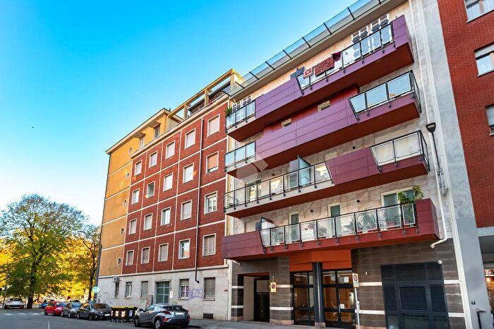 Appartamento trilocale in vendita in Via Tofane, Torino
