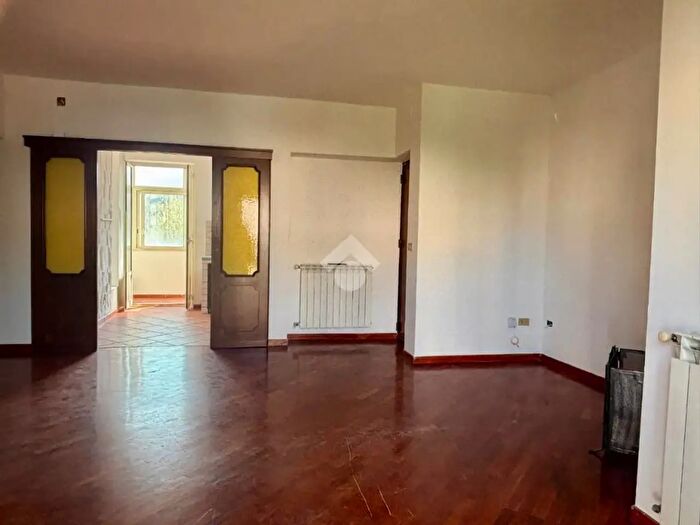 Appartamento trilocale in vendita in Via Salvatore Lo Bianco, Palermo