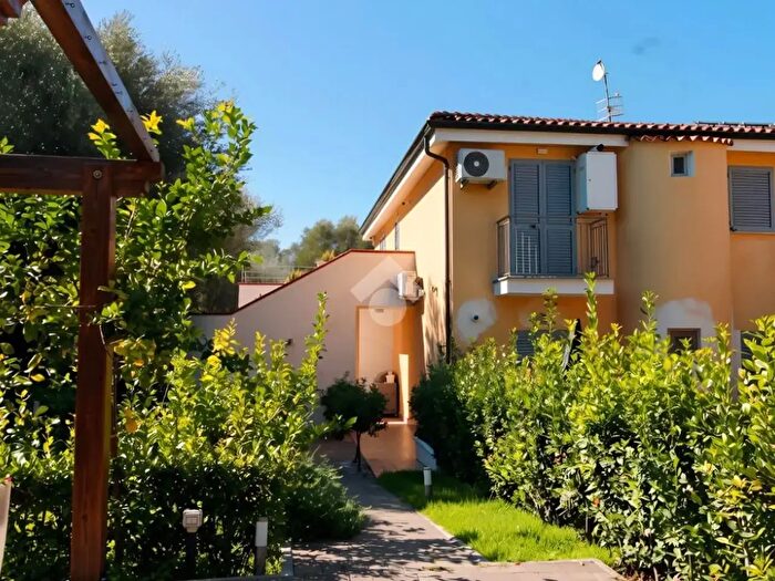 Casa quadrilocale in vendita in Contrada Oliveto, Vibonati
