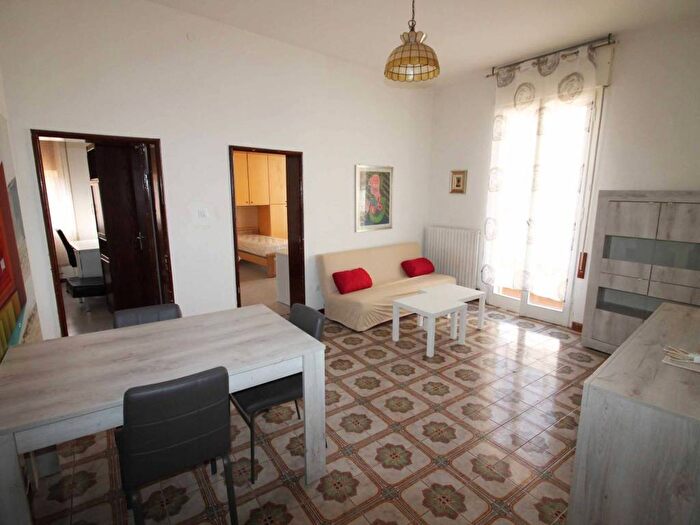 Appartamento quadrilocale in affitto in Via Giuseppe Garibaldi, Centro Storico, Ferrara