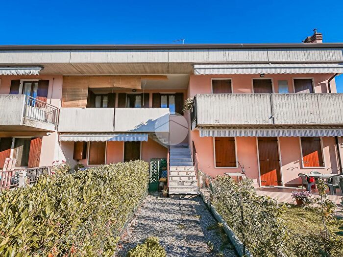 Appartamento bilocale in vendita in Via Galileo Ferraris, Sommacampagna