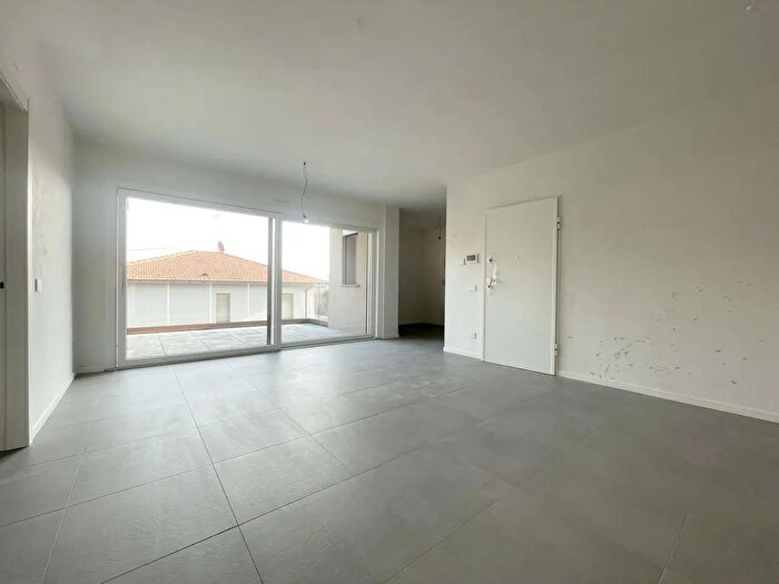 Appartamento trilocale in vendita in Via Gaiada, Beregazzo Con Figliaro