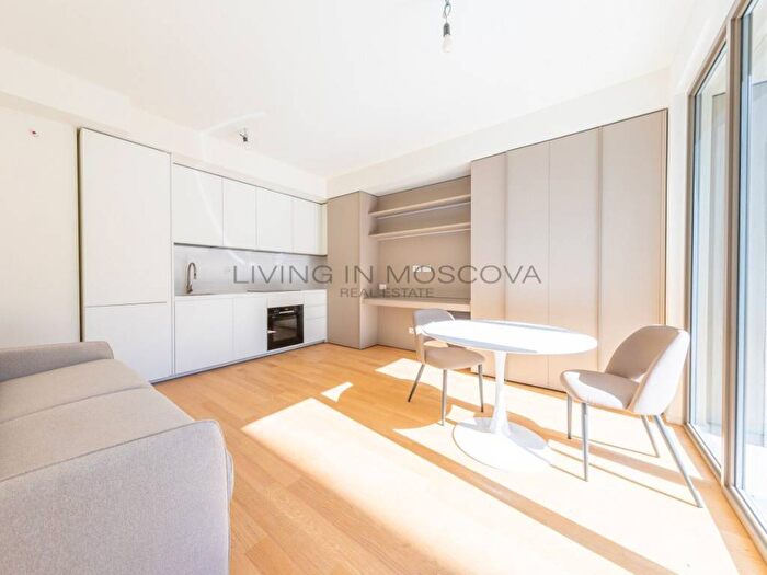 Appartamento monolocale in affitto in Via Varese, Moscova, Milano