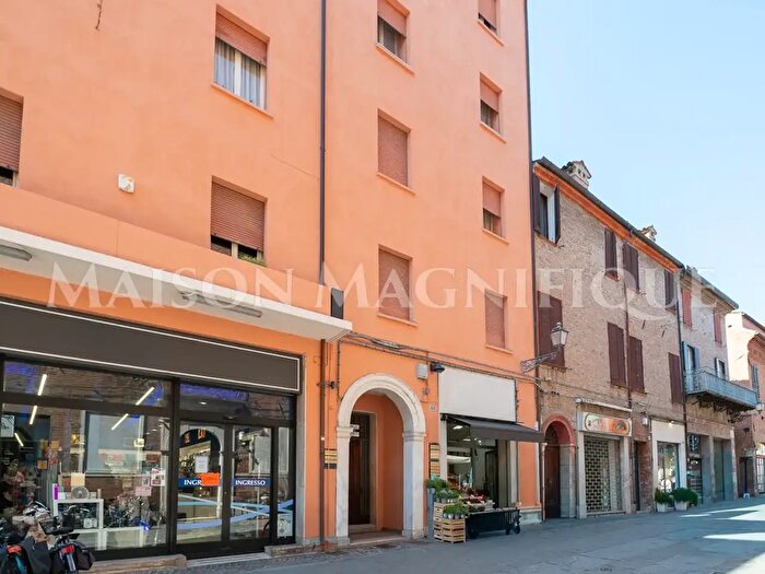Appartamento trilocale in vendita in Via Giuseppe Mazzini, Ferrara