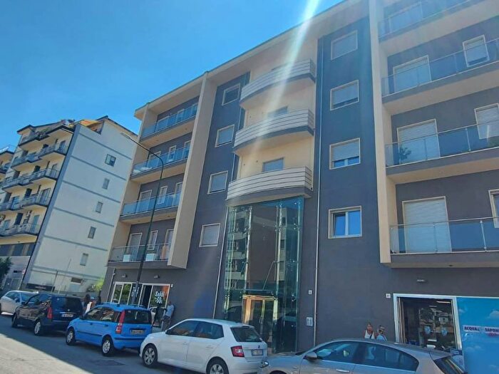 Appartamento trilocale in affitto in Via Enzo Marmorale, Sala Mellusi, Benevento