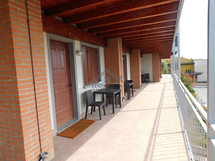 Appartamento bilocale in affitto in Centro, Bagnatica