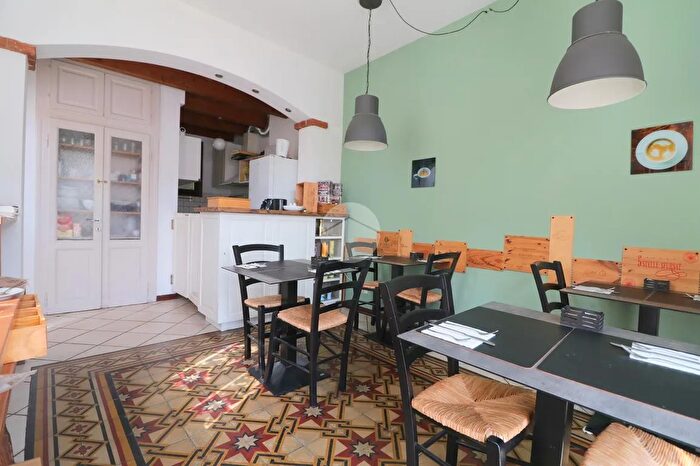 Appartamento con 6 locali in vendita in Via Porta Ronca, Rho