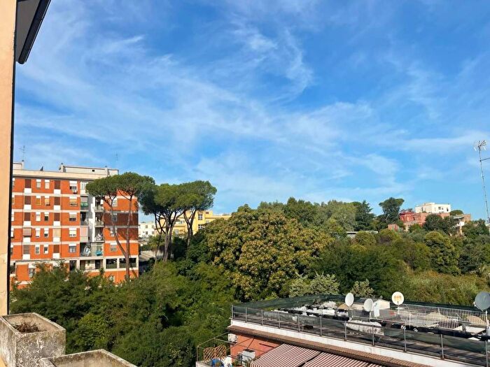 Casa trilocale in vendita in Via Titta Ruffo, Battistini Primavalle, Roma