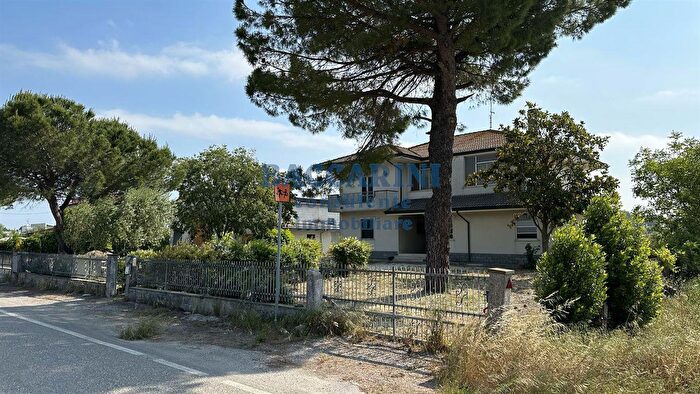 Casa con 11 locali in vendita in Via Selve, San Mauro Pascoli