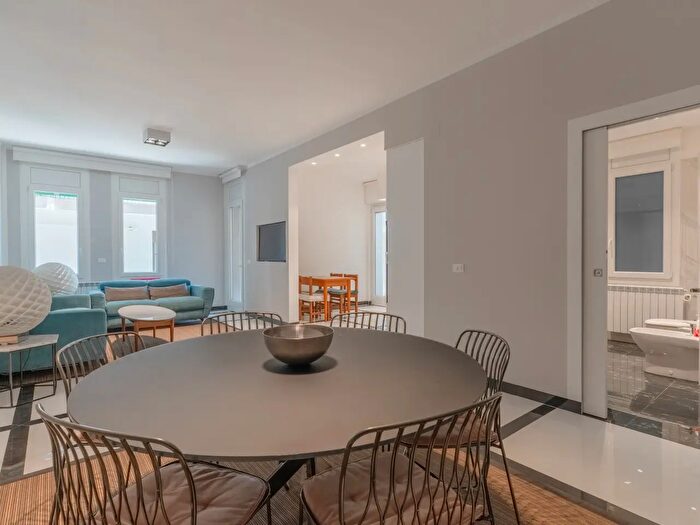 Appartamento con 5 locali in vendita in Via Don Piccagli, Alassio