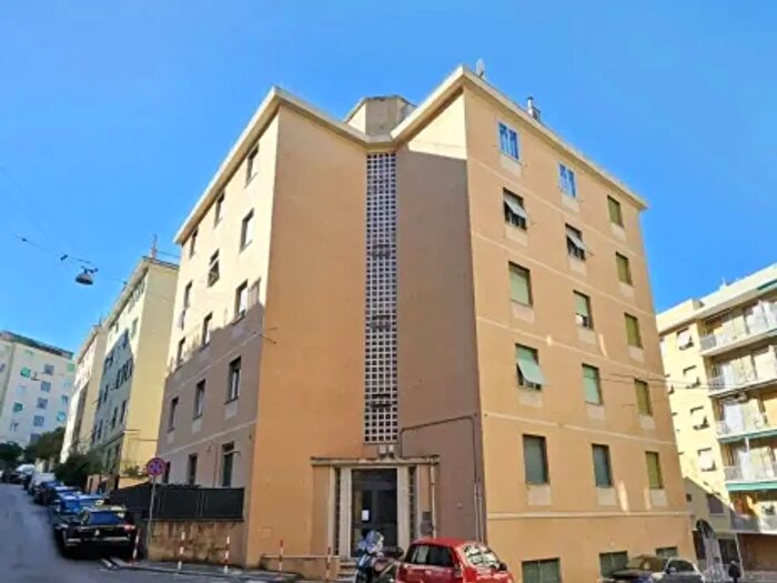 Appartamento quadrilocale in vendita in Via Sparta, Genova