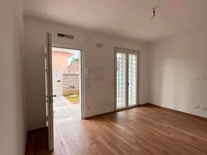 Casa trilocale in vendita in Nettuno
