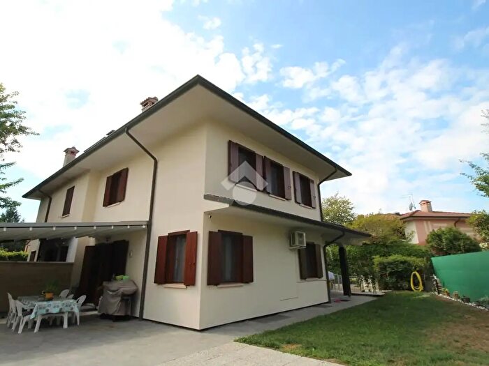 Casa quadrilocale in vendita in Via dei Fanti, Torri Di Quartesolo