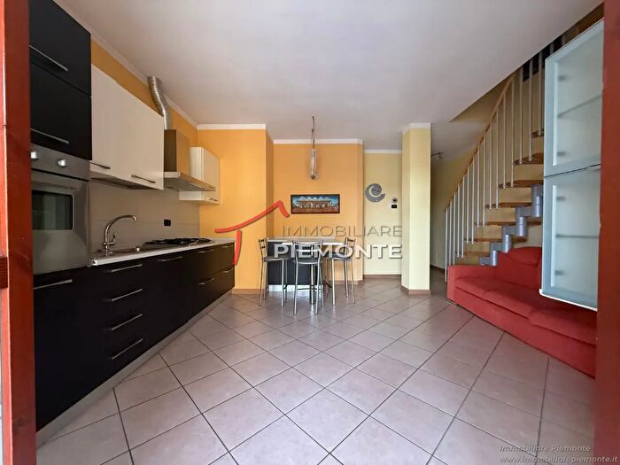 Appartamento trilocale in vendita in Borgomanero
