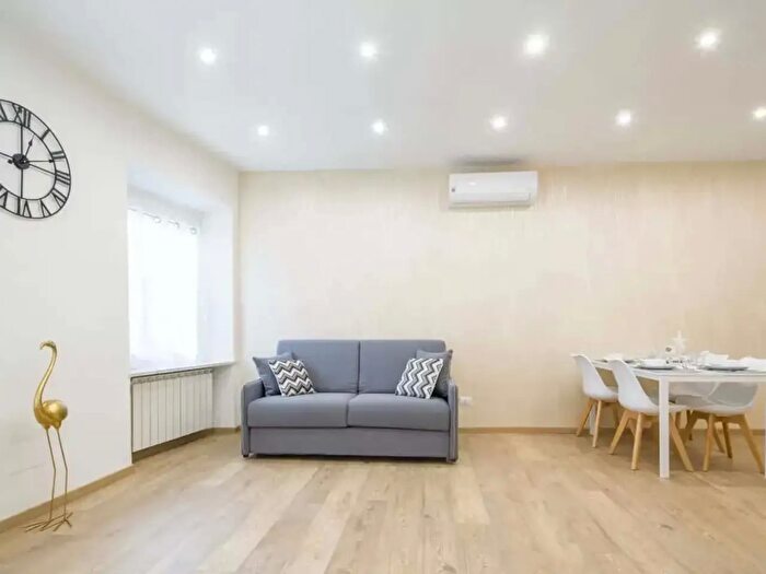 Appartamento monolocale in affitto in Via SantAntonino, Firenze