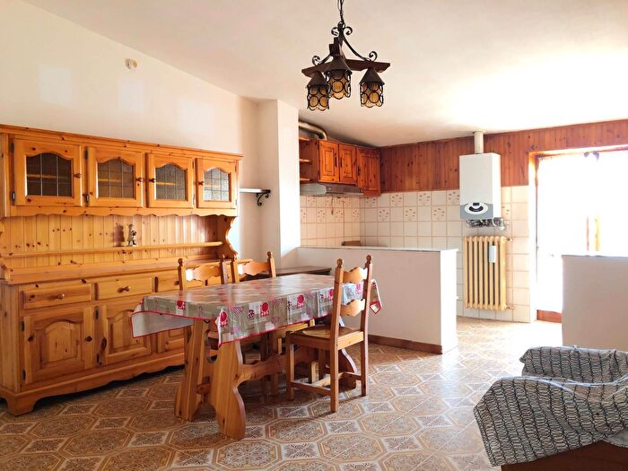 Appartamento trilocale in vendita in Via Giardini, Villanova Mondovi