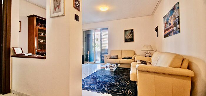 Appartamento trilocale in vendita in Via Giuseppe Leonardi, Aci Catena