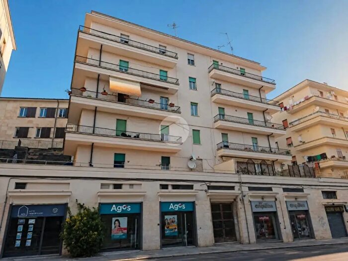 Appartamento quadrilocale in vendita in Viale Trieste, Tivoli