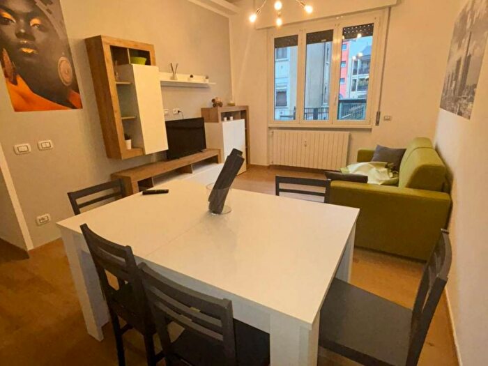Appartamento trilocale in affitto in Via Giovanna d'Arco, Centro, Sesto San Giovanni