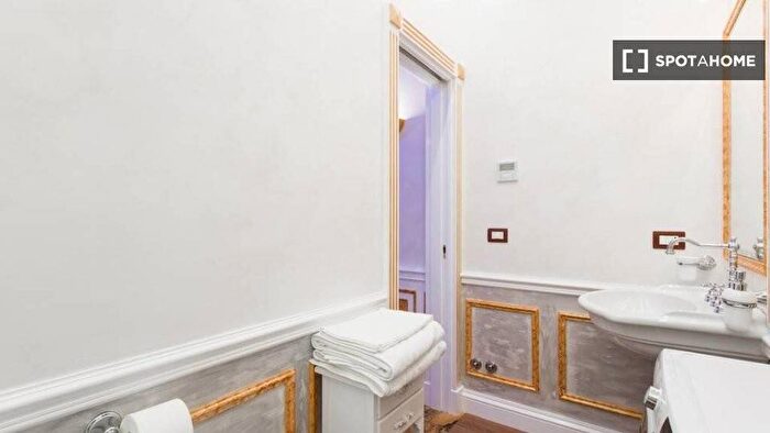 Appartamento in affitto in Via Tuscolana, Arco di Travertino, Roma