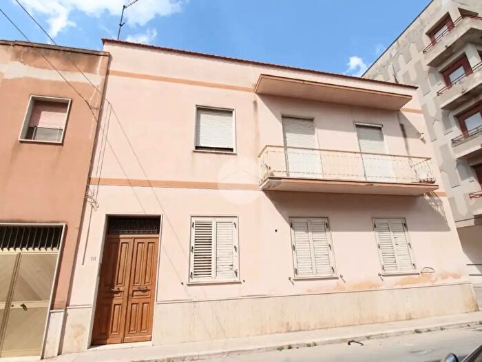 Appartamento con 5 locali in vendita in Via Antonio Esposito, Trapani