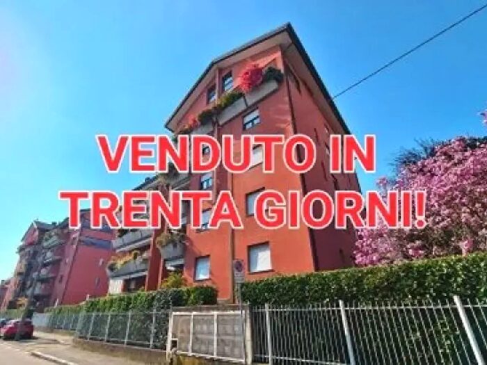 Appartamento trilocale in vendita in Via Alessandro Manzoni, Legnano