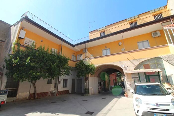 Casa con 6 locali in vendita in Via XXV Aprile, Casagiove