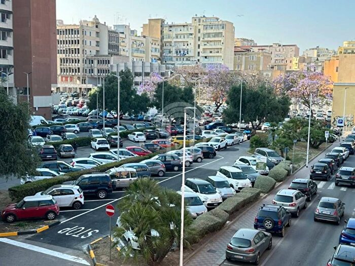 Appartamento trilocale in affitto in Via Barone Rossi, Sonnino, Cagliari