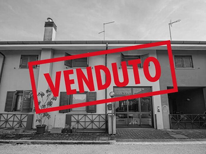 Casa trilocale in vendita in Viale delle Mimose, Campoformido