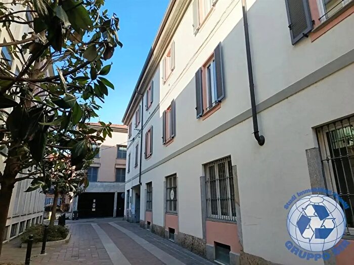 Appartamento bilocale in affitto in Via Moriggia, Monza