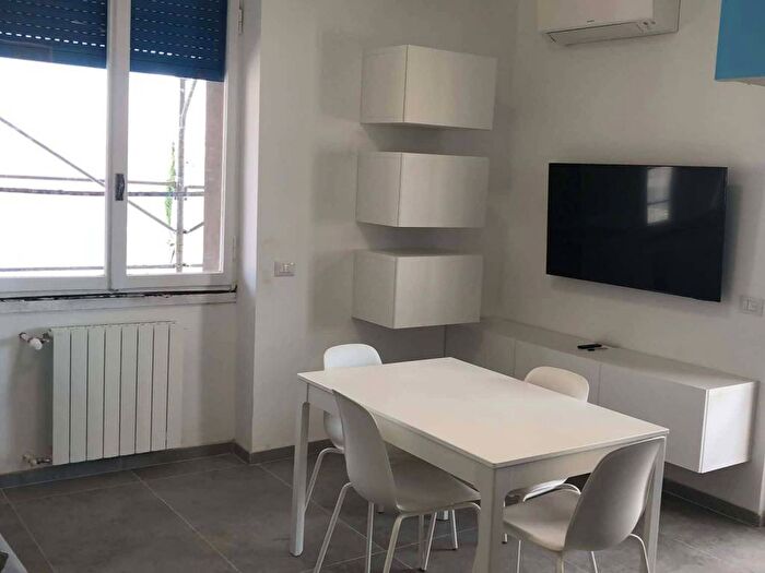 Appartamento trilocale in affitto in Via Olgettina, Cascina Gobba, Milano