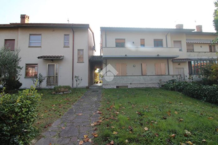 Appartamento quadrilocale in vendita in Via del Rio, Cesena