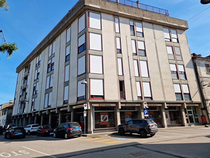 Appartamento quadrilocale in vendita in Via Caccia Ghemme Novara, Ghemme