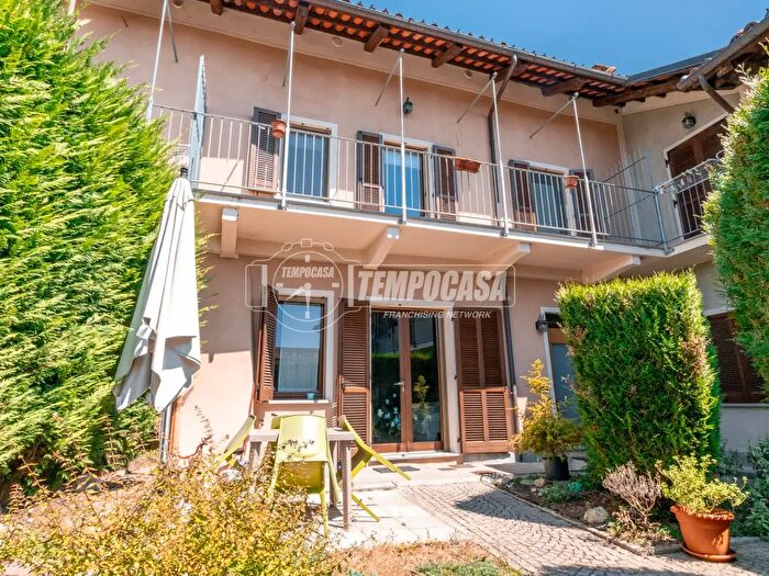 Casa con 6 locali in vendita in Vicolo Ferdinando Riboldi, Avigliana