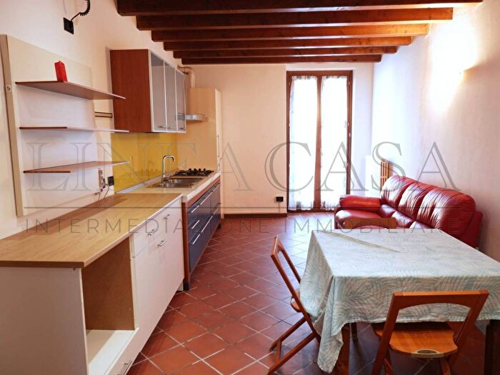 Appartamento bilocale in affitto in Via Cascina Portico, Azzano San Paolo