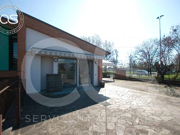 Casa con 5 locali in vendita in Via Giovanni Boccaccio, Manerbio