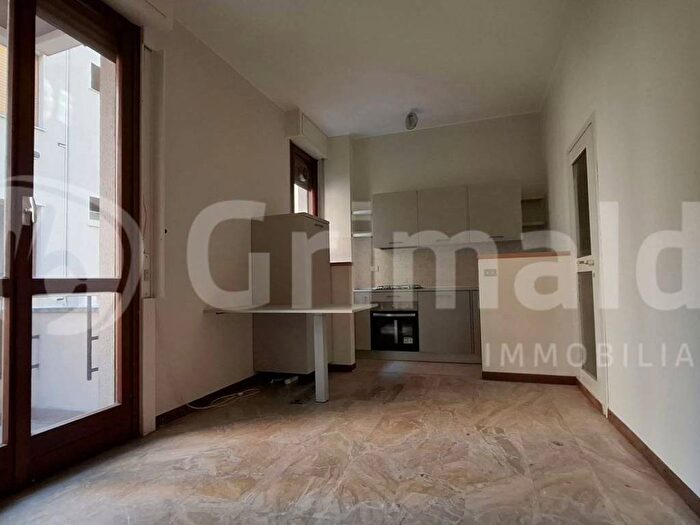 Appartamento bilocale in affitto in Via Monferrato, Washington, Milano