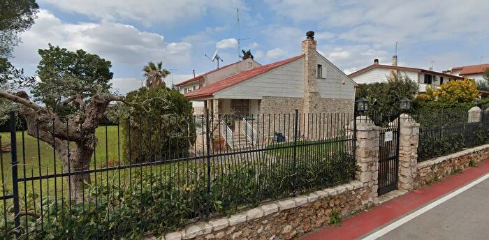 Casa con 5 locali in vendita in Statte Taranto, Statte