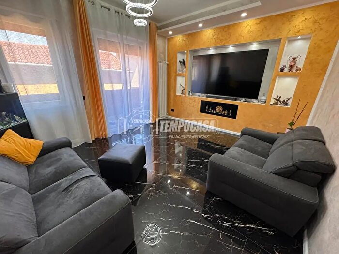 Casa trilocale in vendita in Via Pavia, Busto Arsizio