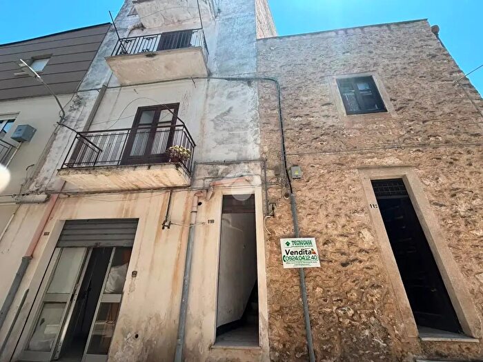Casa quadrilocale in vendita in Via Edward Jenner, Alcamo